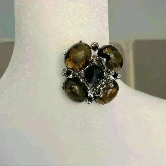 Vintage Onyx and Crystal Brooch. - Picture 3 of 5